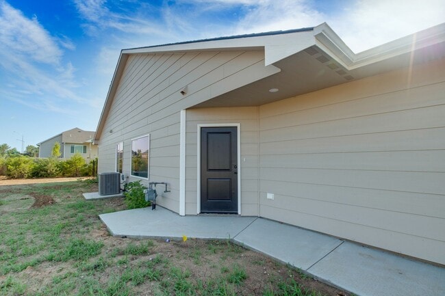 Building Photo - 2961 South Maize Ct