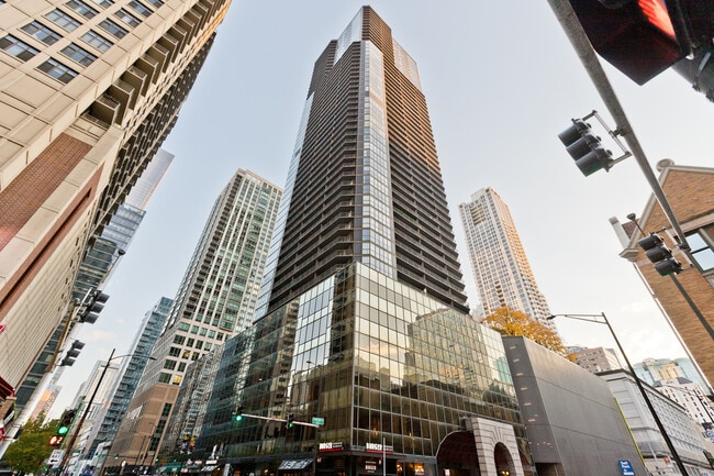 Building Photo - 10 E Ontario St