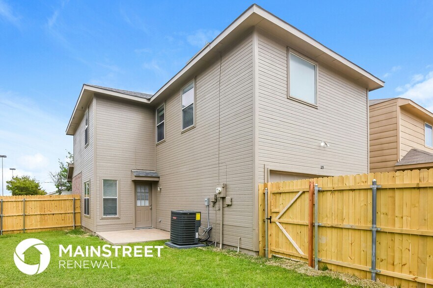 Building Photo - 105 Callender Dr