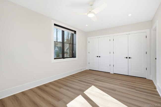 Building Photo - 34 Clinton Ave