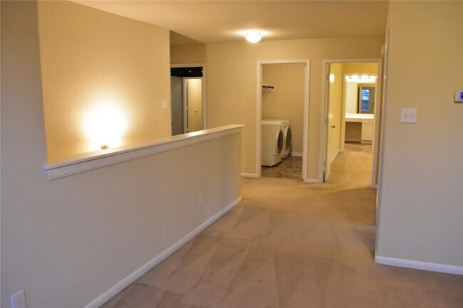 Building Photo - 18910 Windy Stone Dr