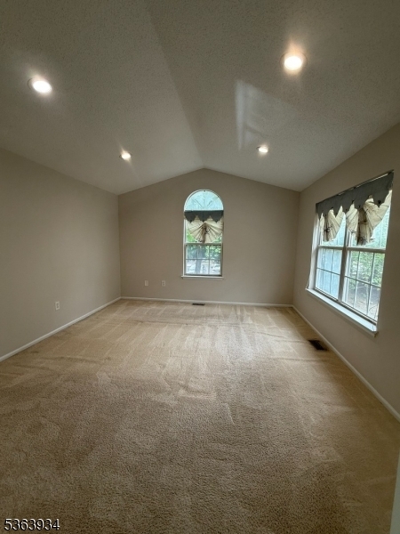 Building Photo - 88 Sapphire Ln