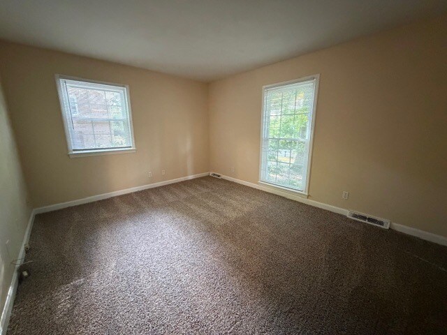Building Photo - 5606 Bledsoe Dr