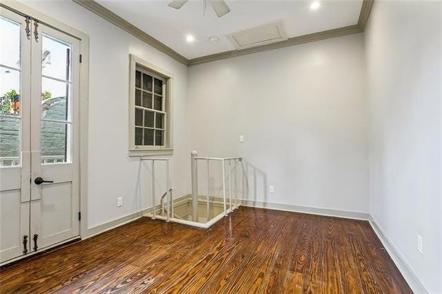 Building Photo - 525 Dumaine St
