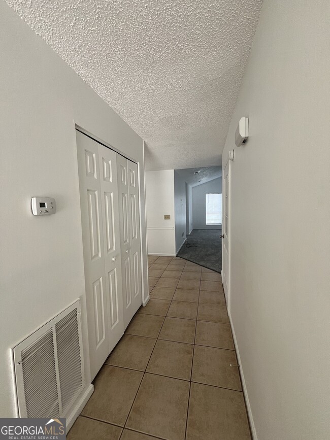 Building Photo - 127 Spinnaker Cir