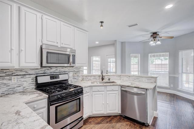Building Photo - 6902 Wilhelmina Dr