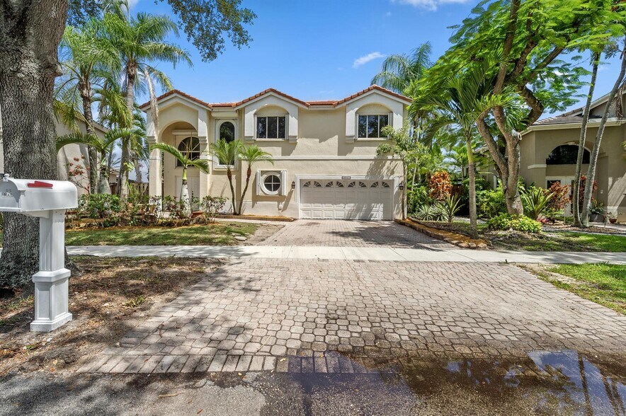 Building Photo - 2641 Regalia Way