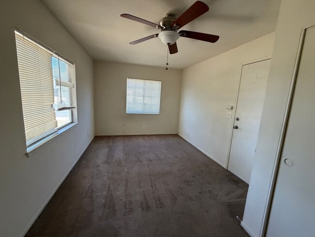 Building Photo - 8608 Zircon Crest Ct