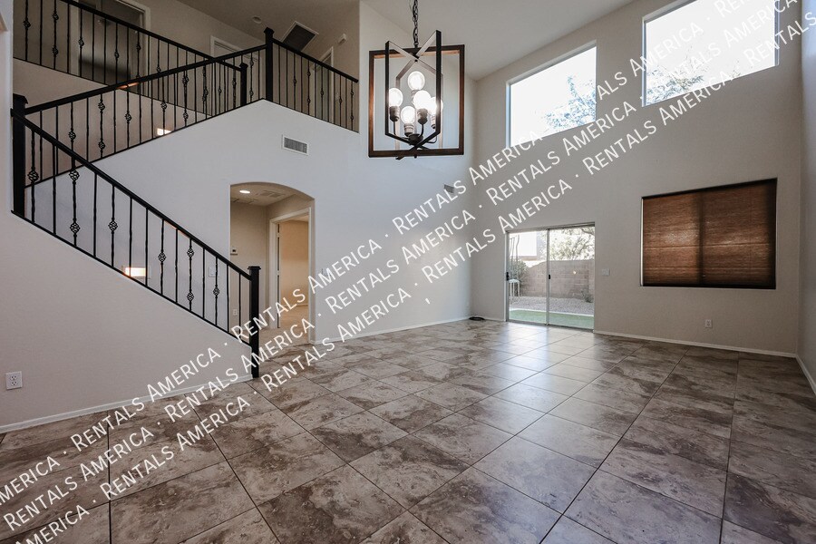 Building Photo - 44388 W Oster Dr