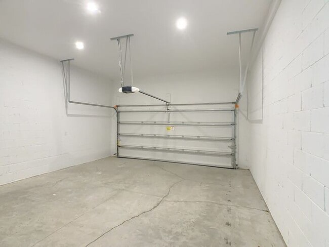 Building Photo - Brand New Luxury Town House in Island Village a Celebration, FL maintenance free community.