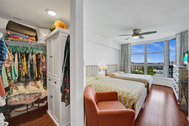 Building Photo - 3530 Mystic Pointe Dr