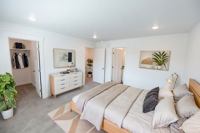 Building Photo - Sienna Village Townhomes