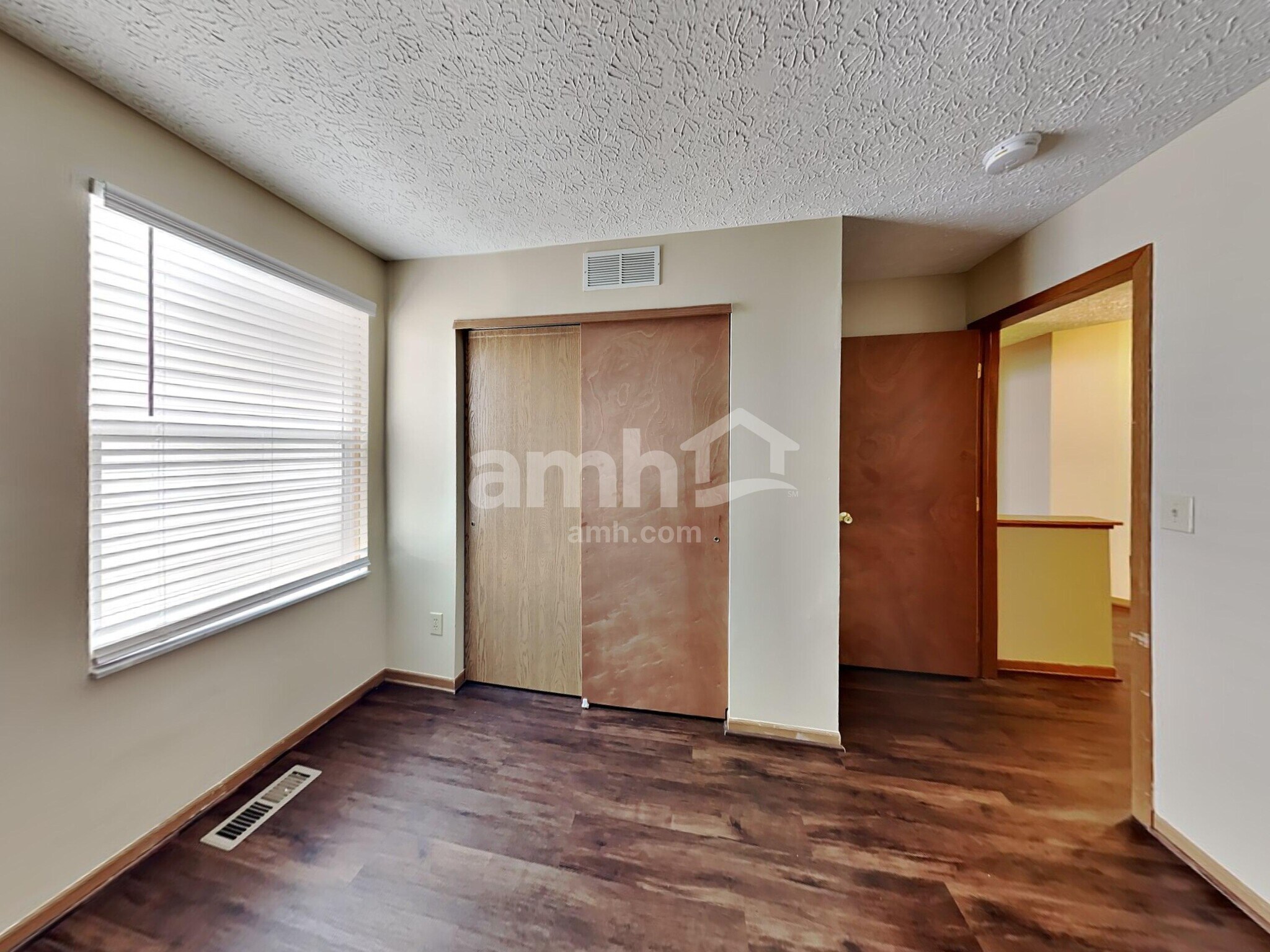 Building Photo - 5888 Gazelle Dr