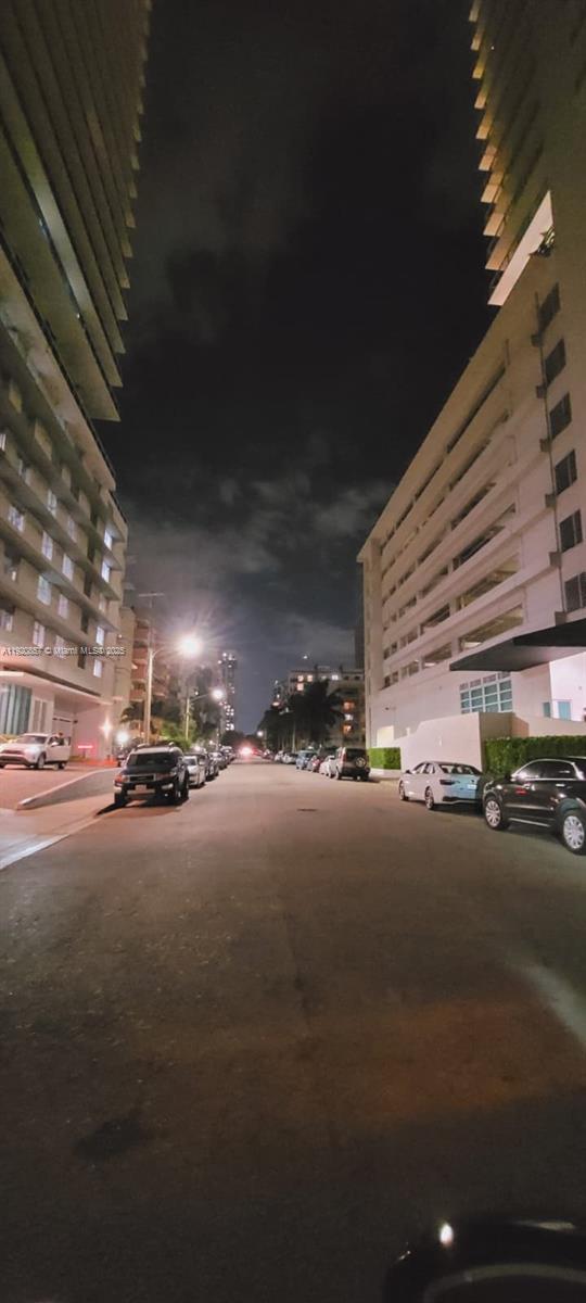 Building Photo - 471 NE 25th St