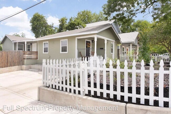 Building Photo - 2 br, 2 bath House - 703 Eleanor