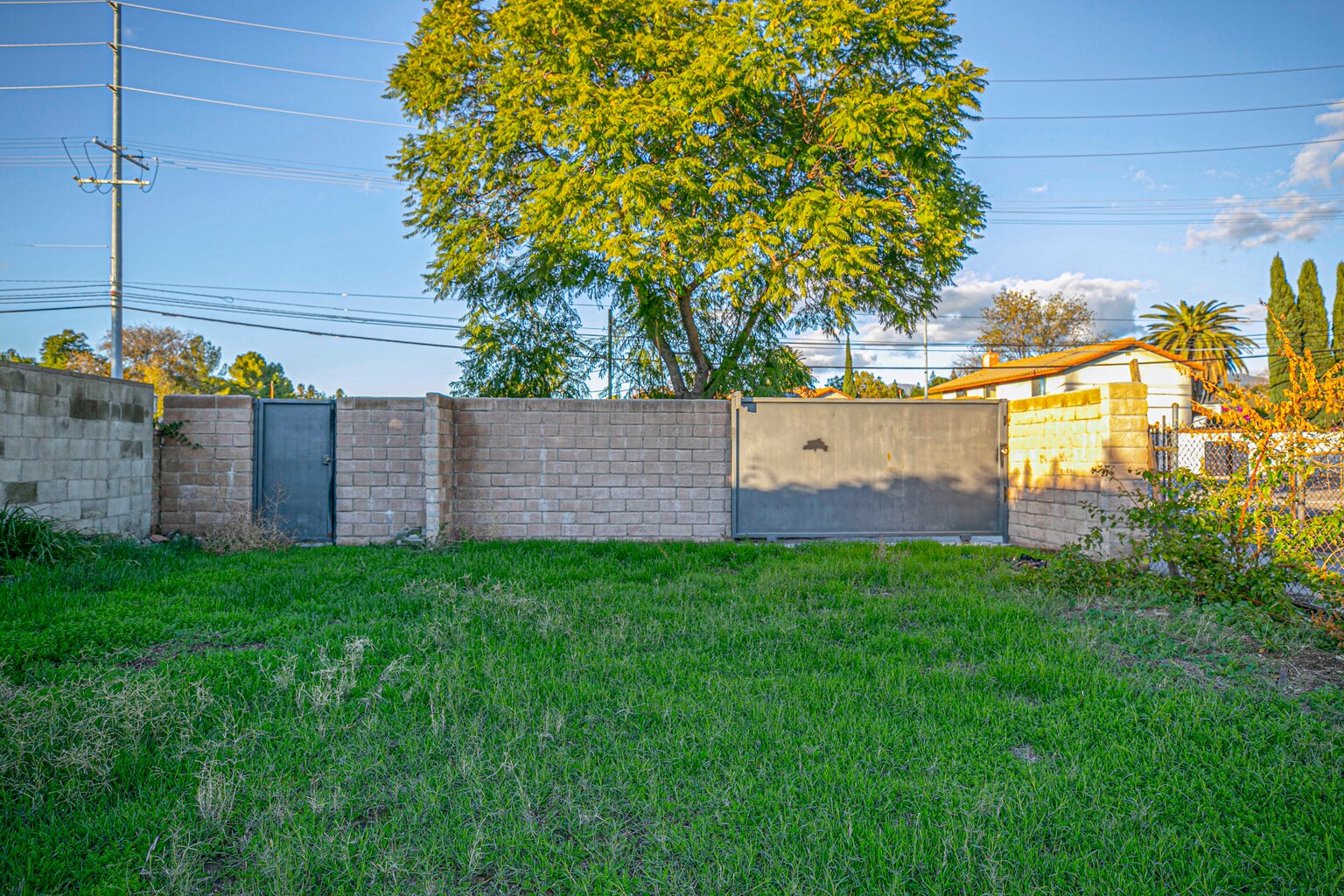 Building Photo - 11444 Odessa Ave