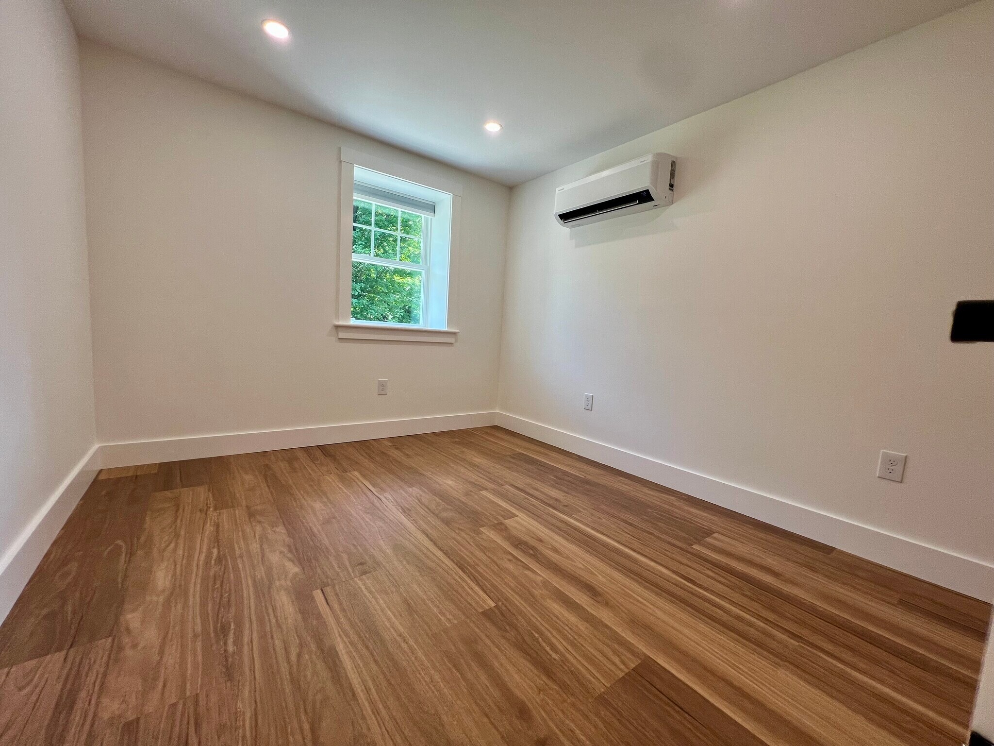 Building Photo - 61 Old Amherst Rd