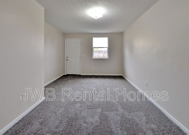 Building Photo - 2508 Sandusky Ave E