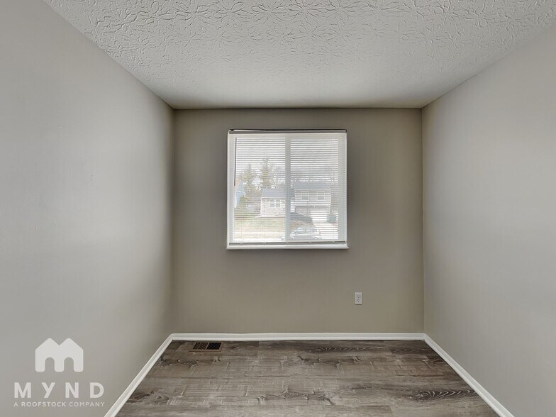 Building Photo - 3799 Farm Brook Ln