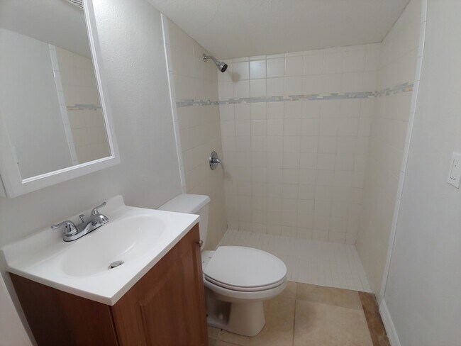 Building Photo - 1314 32nd St