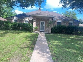 Building Photo - 5902 Pincay Oaks St