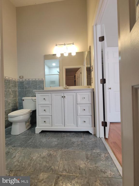 Building Photo - 8702 Castlerock Ct