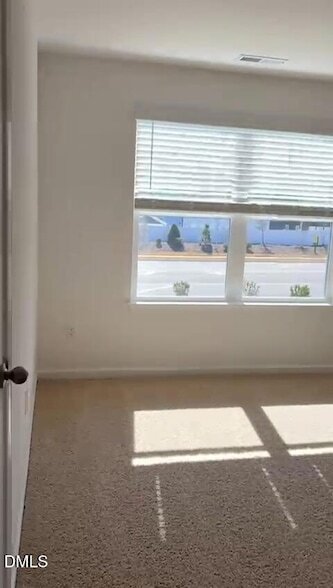 Building Photo - 852 Bullhorn Dr