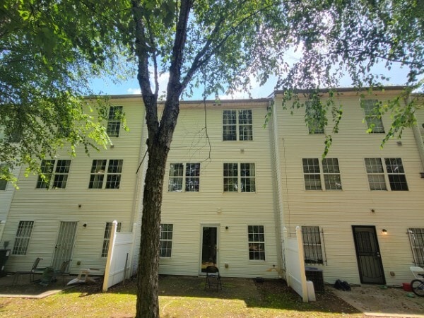 Building Photo - 5647 Strathmoor Manor Cir