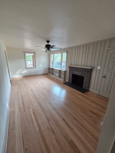Building Photo - 331 Amelon Rd
