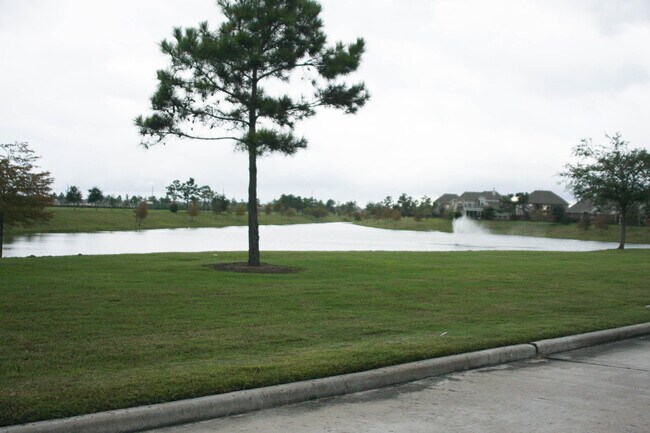 Building Photo - 2918 Laurel Brook Ln