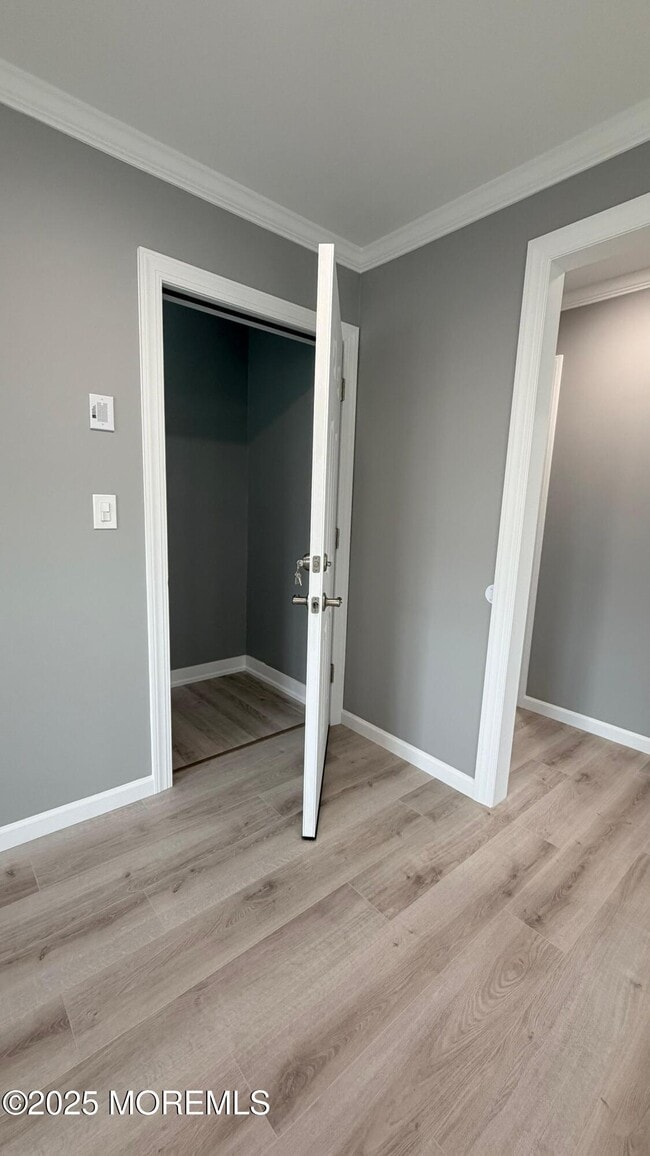 Building Photo - 420 Cross Rd