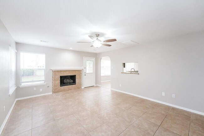 Building Photo - 23022 S Waterlake