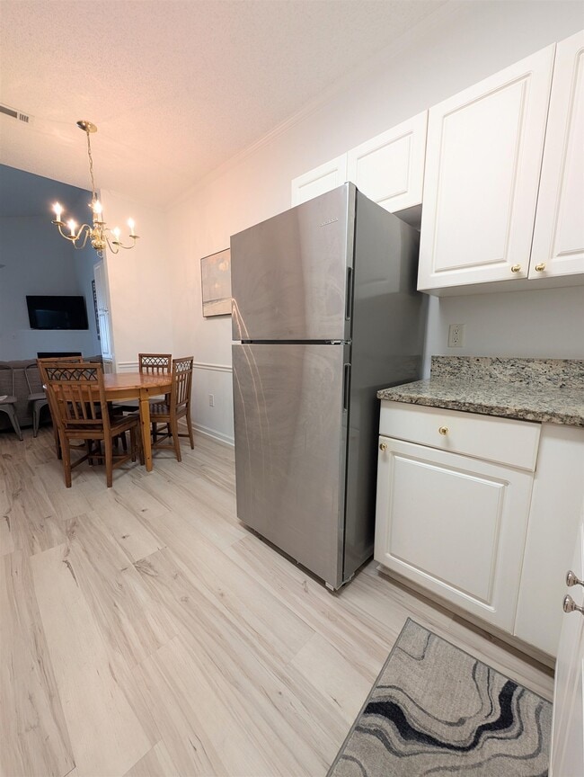 Building Photo - 9754 Leyland Dr