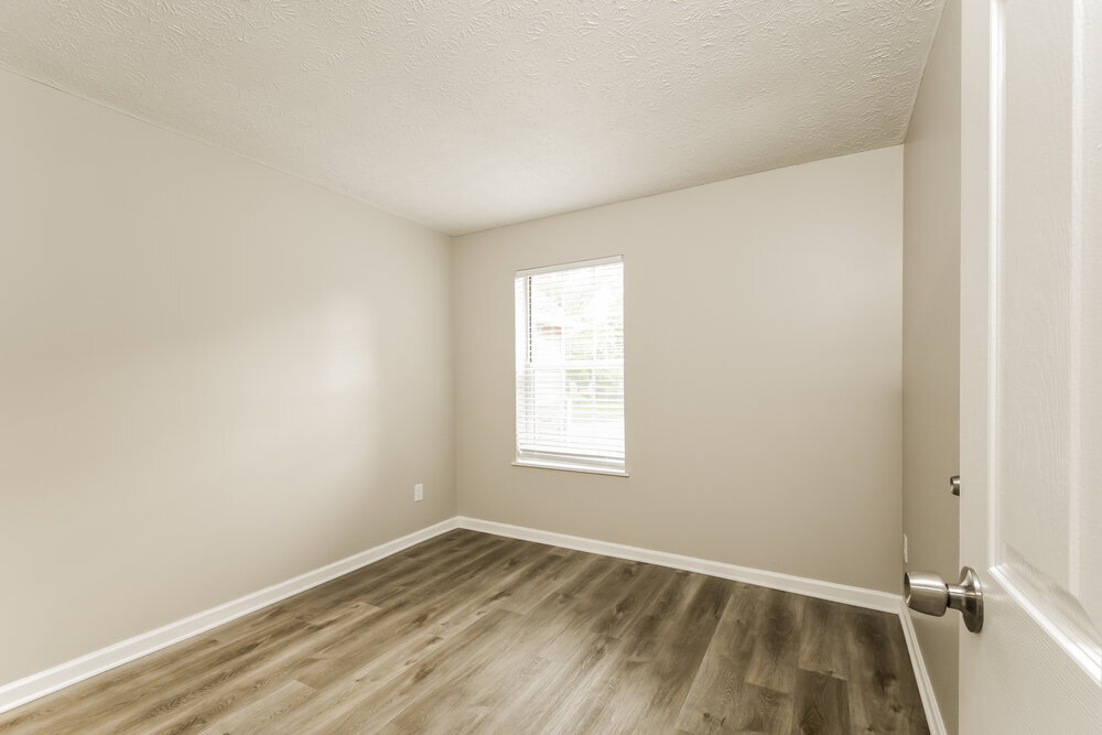 Building Photo - 7667 Bayridge Dr