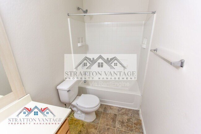 Building Photo - 40510 W Hayden Dr