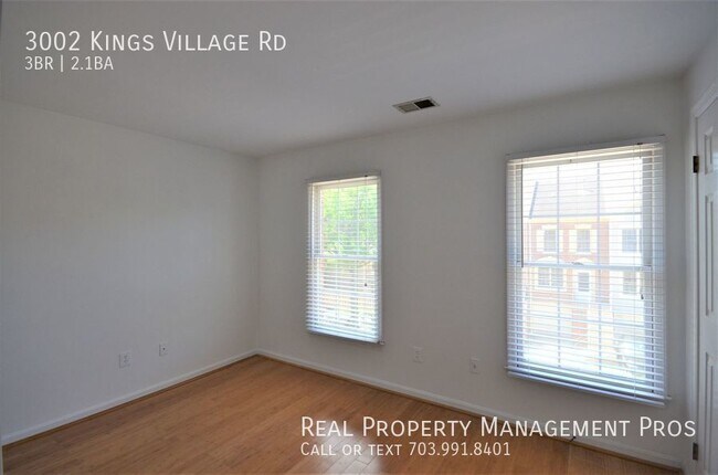 Building Photo - 3002 Kings Village Rd