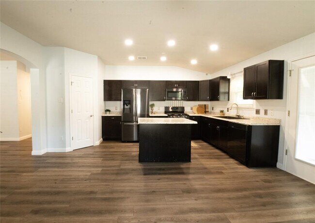 Building Photo - 17506 Bottle Springs Ln