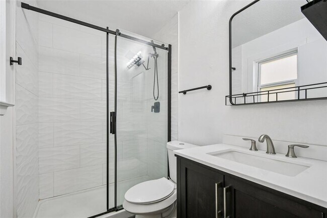 Building Photo - 12907 Water Mill Cove