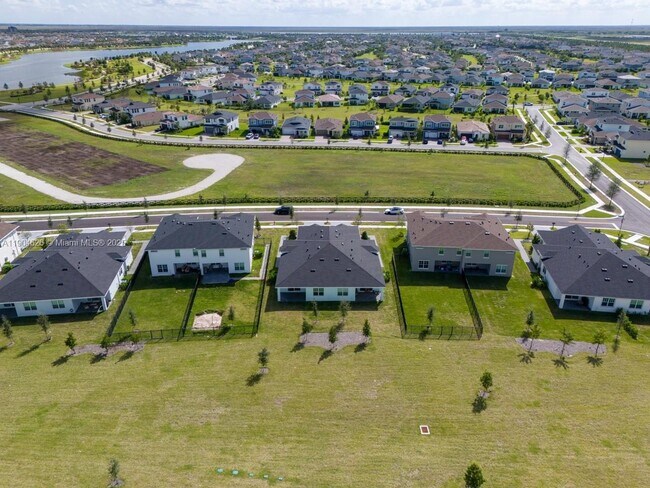 Building Photo - 19655 Barn Swallow Way