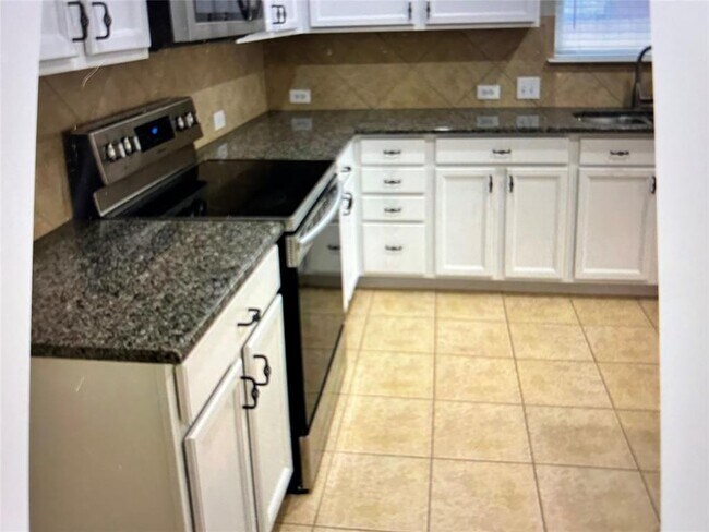 Building Photo - 211 Animas Drive
