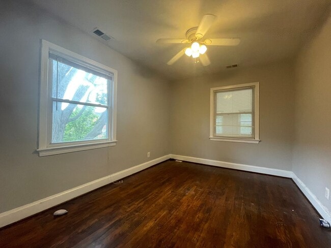 Building Photo - 4023 9th St NE