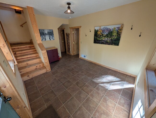 Building Photo - 115 72nd Rd