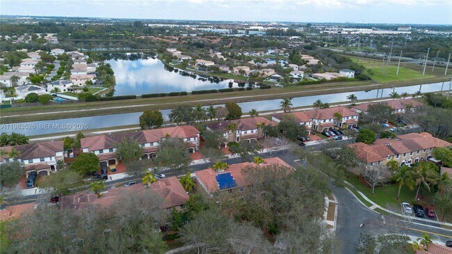 Building Photo - 12735 SW 49th Ct