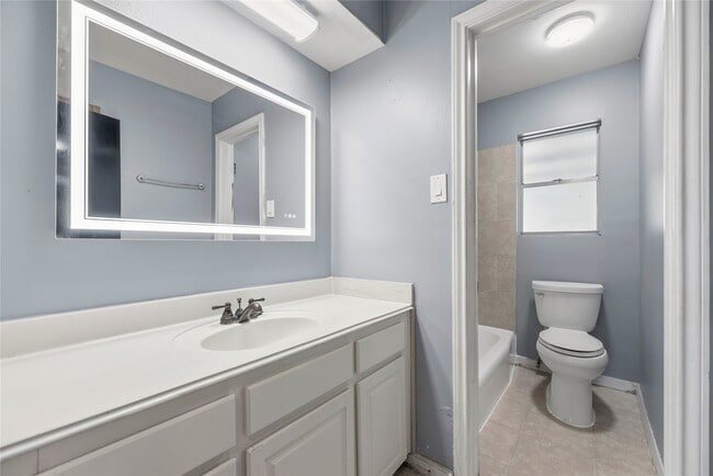 Building Photo - 4014 Mona Lee Ln