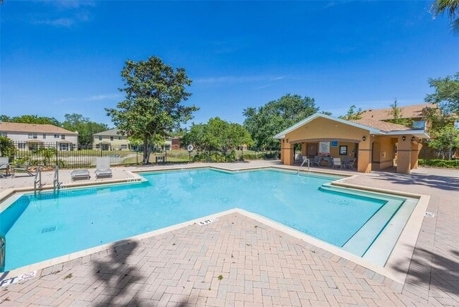 Building Photo - 6831 Dartmouth Hill St