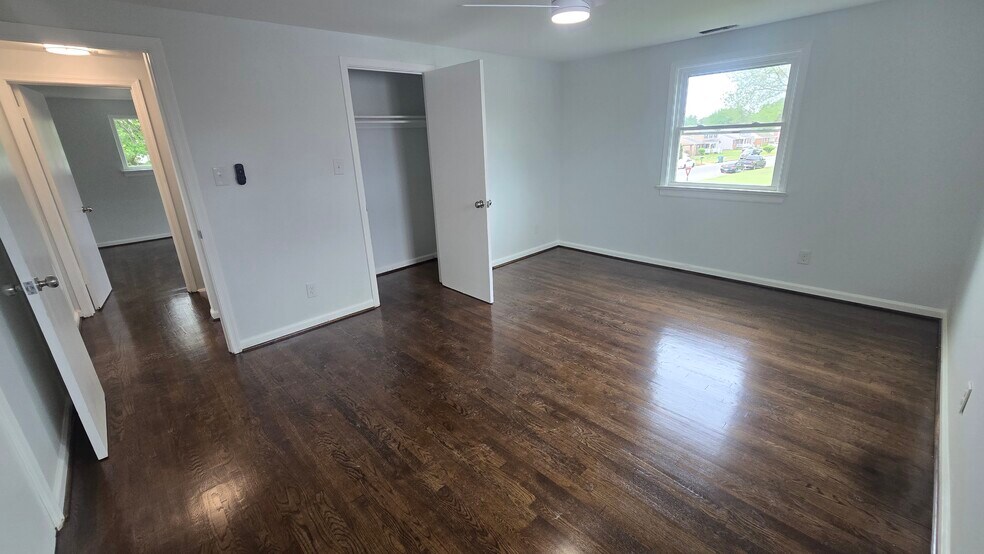 Building Photo - 4924 Glenspring Rd