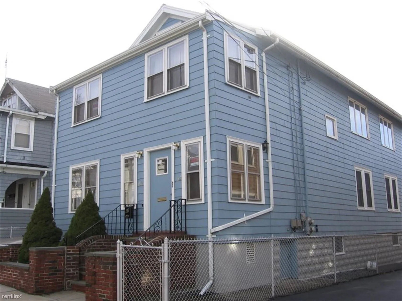 Building Photo - 60 Woods Ave