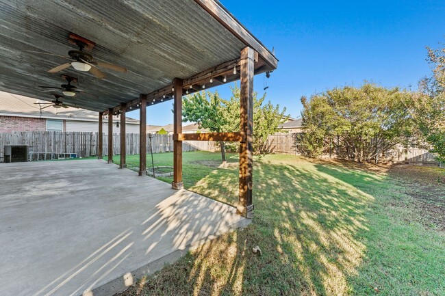 Building Photo - 3 Bedroom Home 2 and a half bath rents for...