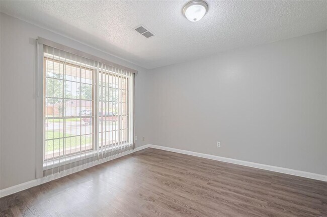 Building Photo - 14319 Waterville Way