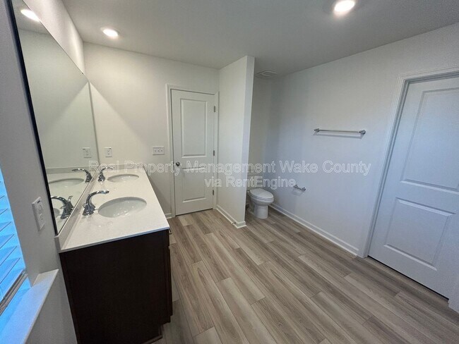 Building Photo - 2632 Pivot Rdg Dr